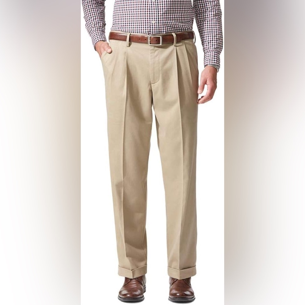 Dockers Men's Modern Comfort Waist Tan Khaki Relaxed Fit Pleated Pant Sz 36W 32L